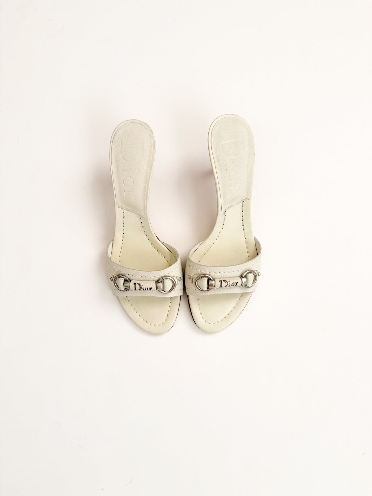 Christian Dior White Leather Silver Bar Kitten Heels