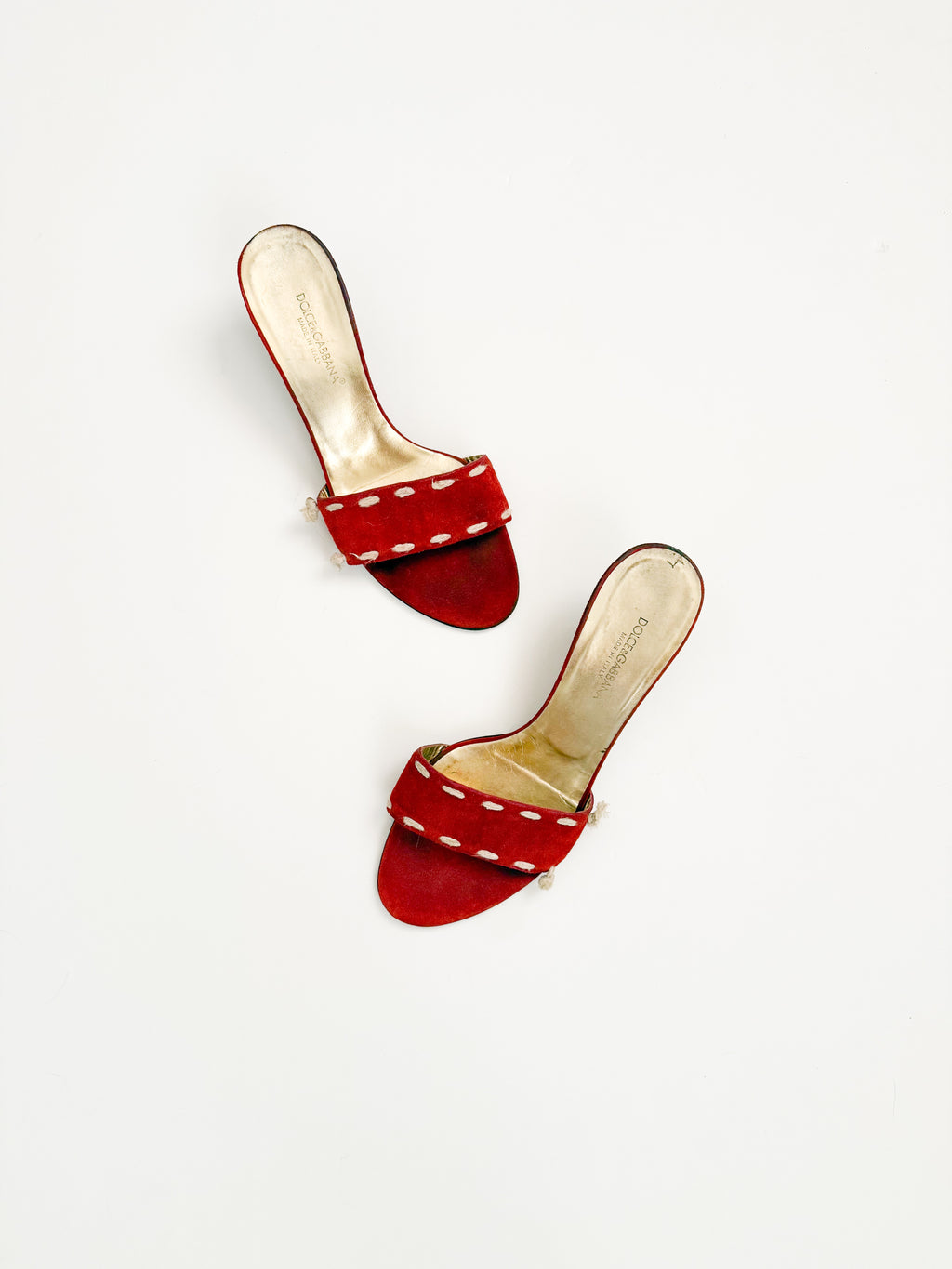 Dolce & Gabbana Red Suede Embroidered Kitten Heels